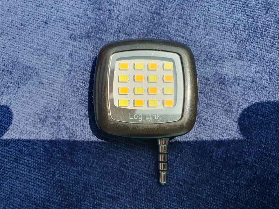 LogiLink externes LED-Blitzlicht zur Verbesserung Ihrer Fotos/Videos  - Bild 1 von 4