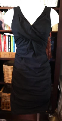 Vestido Eileen Fisher envolvente cuello en V negro con manchas metálicas fruncido favorecedor 6P Foto 1 de 4