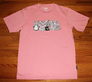 UNIQLO Pokémon Shirt Unisex Pink Doppelseitige Grafik 2020 Lizenziert Größe XS - Bild 1 von 2