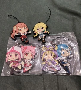 Juego de 4 llaveros de goma Puella Magi Madoka Magica Record - Imagen 1 de 2