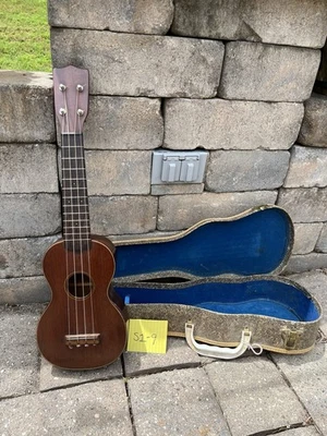 Vintage Martin Style 1 Late 1920’s Mahogany Ukulele - Image 1 of 4