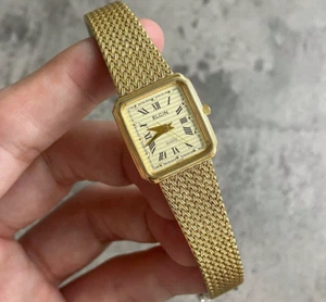 Rare Elgin Quartz Royale Gold Tank Vintage Ladies Watch FK-194 Square Wristwatch - Picture 1 of 4