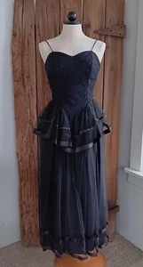 Abito Bonnell vintage anni 80 co nero stile Madonna maxi abito formale tulle peplo taglia 7 - Foto 1 di 16