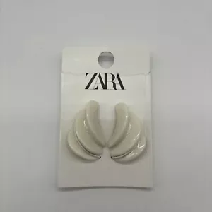 ZARA ORECCHINI DONNA NUOVI A VENTAGLIO RESINA CONCHIGLIA ECRU REF: 1856/121 - Foto 1 di 2