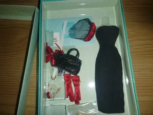 Jason Wu - Gene Marshall - "Cherry Smash" Outfit - unvollständig - Bild 1 von 11