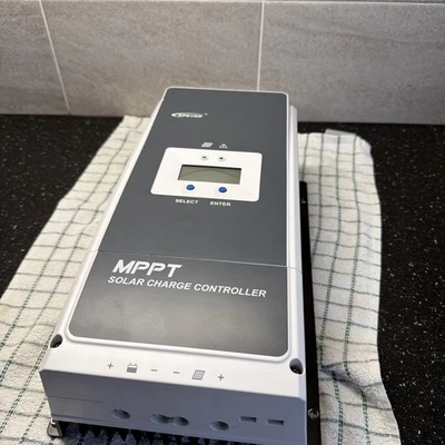 Regolatore di carica solare EPEVER Tracer 10415AN MPPT 100A 12-48V + MT50 - Immagine 1 di 4