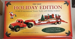First Gear 1:34 Holiday Christmas Truck 1949 KB10 International Tractor Trailer - Picture 1 of 2