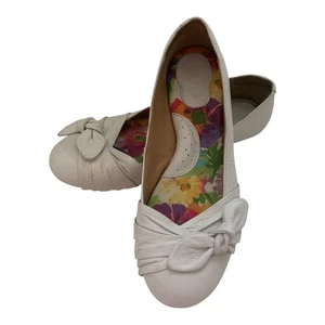 Zapatos planos de ballet Born White talla 7 de cuero blanco sin cordones informales con logotipo de arco - Imagen 1 de 21