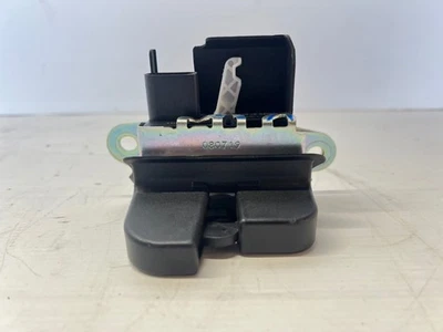 CONJUNTO CERRADURA MALETERO/PUERTA TRASERA VOLKSWAGEN POLO (2018-2023) 2G6 827 505 B Foto 1 de 4