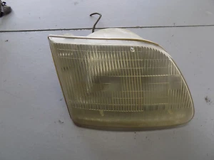 97 98 99 00 01 02 Ford Expedition F150 Right Passenger Side Headlight Assembly - Foto 1 di 17