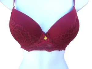 DAISY FUENTES BH - weinrot - gepolstert - Spitze - 38C - 2 Hakenverschluss hinten gebraucht, in einwandfreiem Zustand - Bild 1 von 7