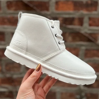 NUEVA Bota de Lana con Cordones de Cuero Blanco UGG Neumel para Mujer Talla 5 Heritage Chukka Foto 1 de 4