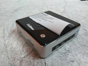Intel NUC6I3SYK Computer Intel i3-6100U 2.3GHz 8GB No HD No PSU - Picture 1 of 8