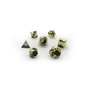 Seven Seas Piraten Metall emailliert Würfel Set - Schwarz auf Metallic Gold Rahmen - Bild 1 von 1