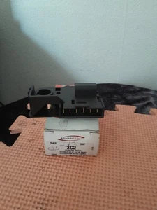 ADVANTECH 3C2 GM STOPLIGHT SWITCH - Picture 1 of 6