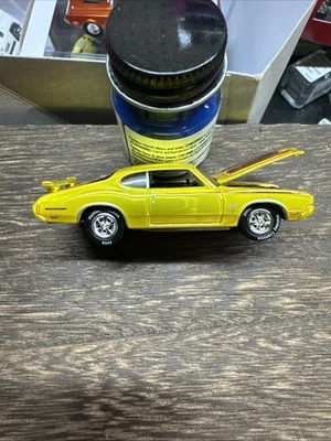 Oldsmobile Rallye 350 #6 1/64 suelto Johnny Lightning 2005 Holiday Classics 1970 Foto 1 de 4