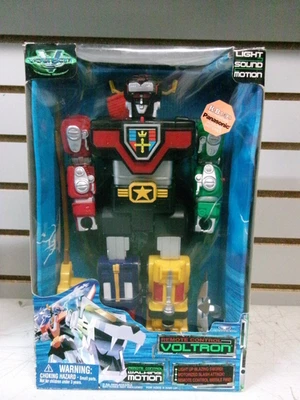 TRENDMASTERS 1999 VOLTRON THE THIRD DEMENSION REMOTE CONTROL WALKING MOTION #38 - Image 1 of 4
