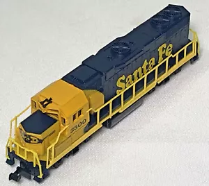 N Scale - Life-Like 7843 - Locomotive Diesel - EMD GP38-2 - Santa Fe - 3500 - Picture 1 of 12