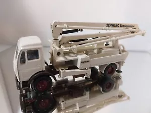 NZG Mercedes Schwing BPL 600 HD Betonpumpe 1:50 - Bild 1 von 10