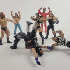 Lote de 8 figuras de lucha libre WWE árbitro Shawn Michaels, HHH, Undertaker Jakks - Imagen 1 de 11