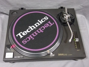 Tocadiscos Technics SL-1200MK4 Quartz DD usado—funciona, problemas, de Japón, leer - Imagen 1 de 8