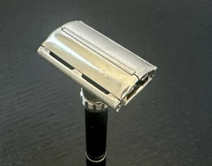 Vintage Gillette Super Adjustable 109 PV Safety Razor/1979 Z1 - Picture 1 of 21