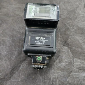 Sunpak Auto 144 D Thyristor Flash - Picture 1 of 5