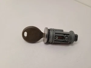 2005-2007 JEEP LIBERTY Ignition Switch 05003843AB 05-07 - Picture 1 of 8