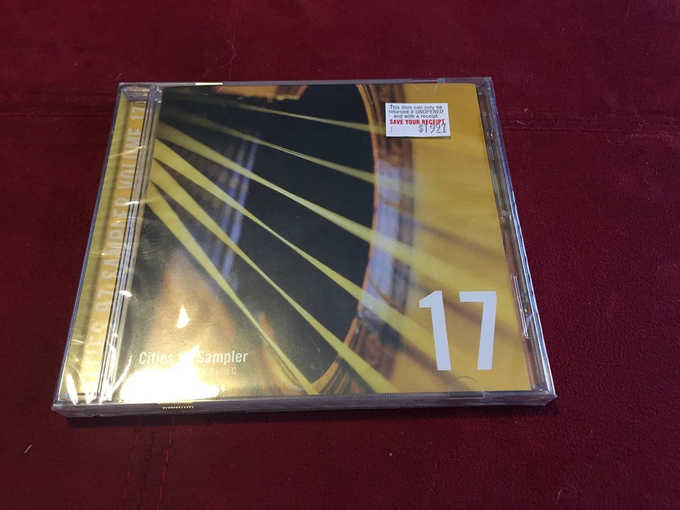 Cities 97 Sampler Volume 17 Foto 1 de 1