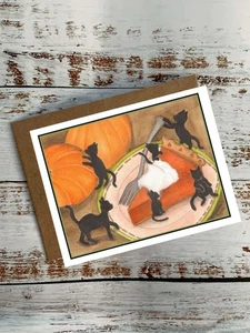 Tarjeta de Acción de Gracias, con pastel de calabaza y dulces gatos juguetones - Imagen 1 de 3