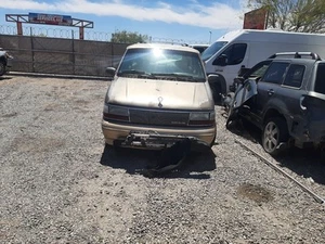 Radiator 4-153 Filler Neck On Driver Side Fits 93-95 CARAVAN 195644 - Picture 1 of 12