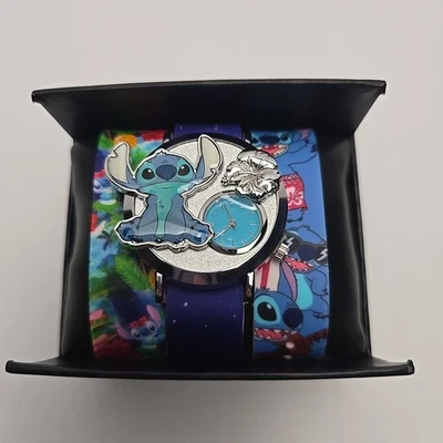 Relógio esmaltado Disney Lilo & Stitch com pulseiras intercambiáveis - Hot Topic - NOVO - Imagem 1 de 4