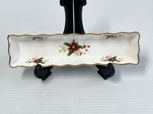 Vintage Royal Albert Christmas Poinsettia Cracker Cookie Candy Tray Trinket Dish - Picture 1 of 4