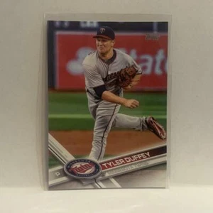 #305 Tyler Duffey Minnesota Twins 2017 Topps Series 1 Baseball Card HQ - Picture 1 of 2