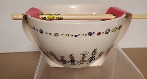 Dr Seuss Grinch Who-ville RAMEN Noodle BOWL  6 w” W/ Chopsticks 20 Oz Bowl NEW - Picture 1 of 5