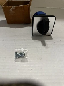 Rotary Changeover Switch Manual Transfer Switch MSW26-20 3 Positions 8 Terminals - Picture 1 of 3