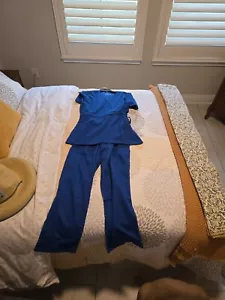 Royal Blue Buttersoft Scrub Set Size Small BNWT - Picture 1 of 3