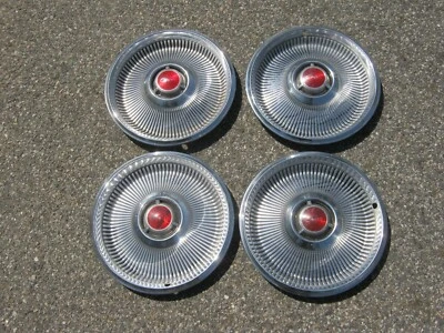 Capas de roda genuínas 1967 1968 Chrysler New Yorker Newport 14 polegadas calotas - Imagem 1 de 4