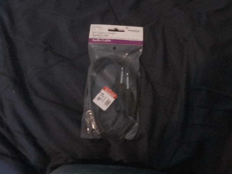 SALE! RadioShack 6 ft. Shielded Audio Cable, 1/4" Mono - Image 1 of 2