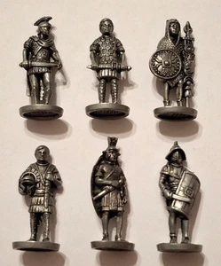 Soldatini Kinder figurines en metal Serie Romani 35mm -B7 à B12 ferro - Foto 1 di 2