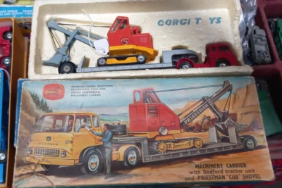 Pala Corgi GS27 Bedford and Preistman en caja original Foto 1 de 4