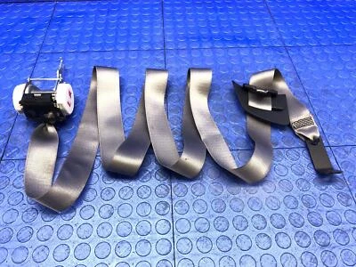 BMW I8 2014-2020 OEM CINTURÓN DE SEGURIDAD TRASERO IZQUIERDO REERTADOR NEGRO Foto 1 de 4