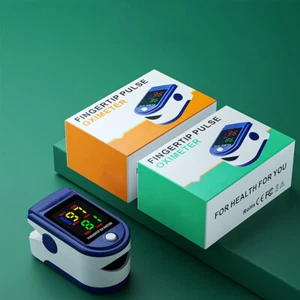 Pulsossimetro Sensore Ossigeno Sangue SpO2 Monitor Dito PR Frequenza Cardiaca LED 2025 - Foto 1 di 11