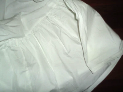 ПРОСТО ПОТЕРТЫЙ ШИКАРНЫЙ БЕЛЫЙ ГОФРИРОВАННЫЙ ПОЛНЫЙ ПОДЗОР ДЛЯ КРОВАТИ 15 ДЮЙМОВ РАЗДЕЛЕННЫЙ УГОЛ ЗАГОРОДНЫЙ КОТТЕДЖ - Изображение 1 из 4