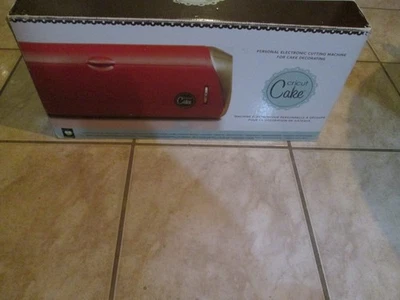 Cricut Cake CCA001 Electronic Cutting Machine for Cake Decorating - Image 1 of 4