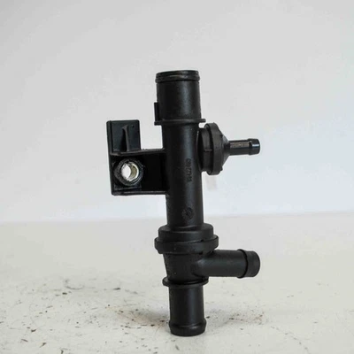 VW GOLF VI Variant AJ5 Otras piezas del compartimento del motor 03C103175G... - Imagen 1 de 3