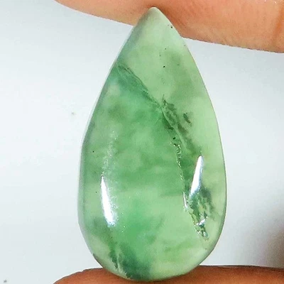 A+ Super 14.05 Ct Natural Green Serpentine Pear Cabochon 13x25x4 mm Gemstone Y31 - Image 1 of 4