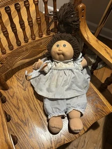 Vtg 1978-1982 CABBAGE PATCH KIDS Girl DOLL Brown Hair Brown Eyes Xavier Roberts - Picture 1 of 14