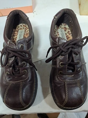 Smart Fit 鞋码 4 棕色系带 — 第 1/4 张图片