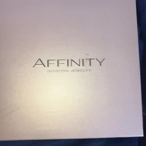 Affinity Pave' Round Diamond Watch, Stainless Steel 1.00 cttw - Picture 1 of 5